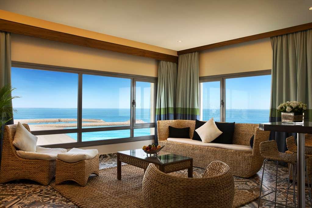 The Palms Beach Hotel And Spa - Kuwai Kuwait City Rom bilde